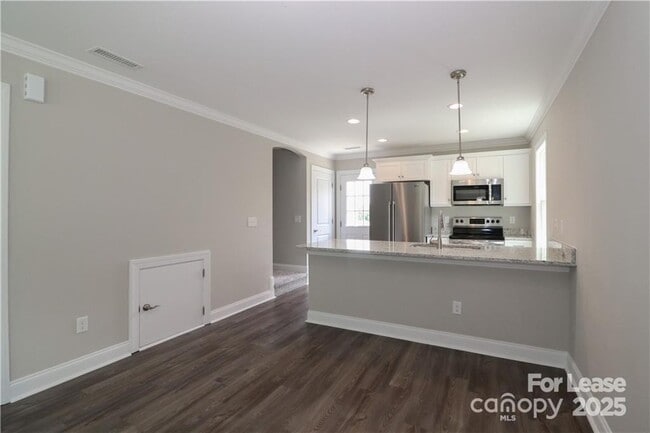 Building Photo - 3973 Newhall Dr NW