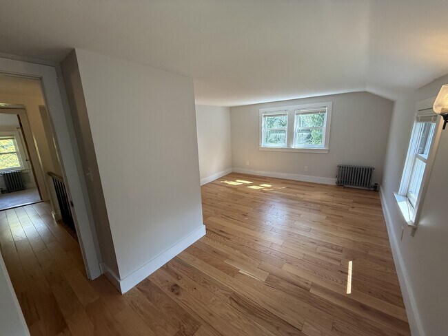 Building Photo - 1270 West St