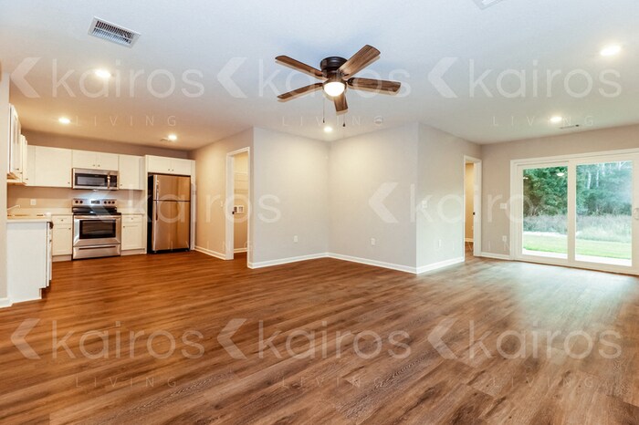 Building Photo - 52 Cottage Grove Dr