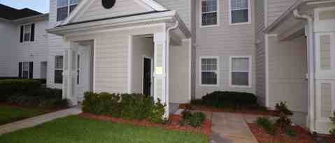 Primary Photo - 200 Southern Pecan Cir