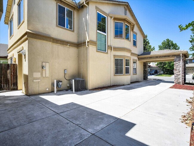 Building Photo - 4312 Middlefield Dr