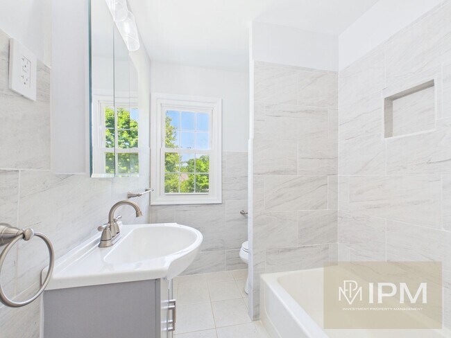 Building Photo - Country Comfort, Modern Living | 3 Bedroom, 1 Bath, Eastern York School District