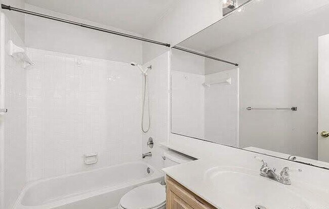 Building Photo - One Story With Open Floor Plan and Beautiful Oak Trees