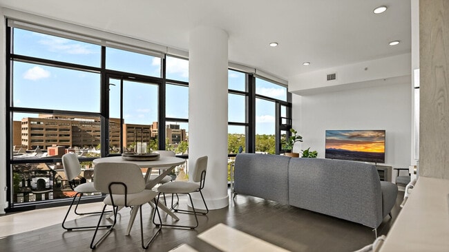 Building Photo - 1901 6th St NW