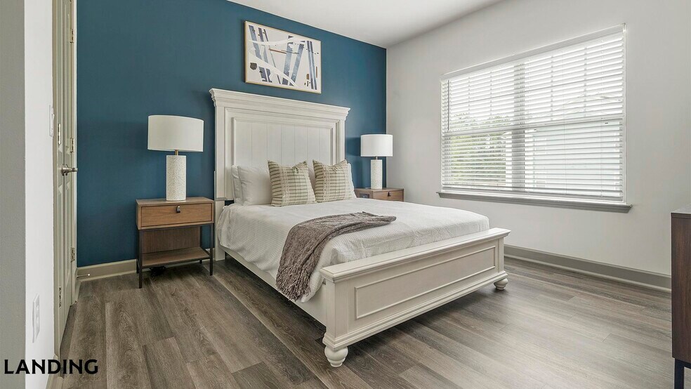 Building Photo - 11010 Northlake Landing Dr