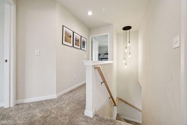 Building Photo - 2945 N 186th St