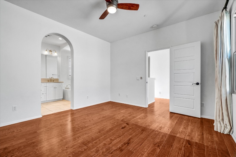 Building Photo - 519 S Melrose St