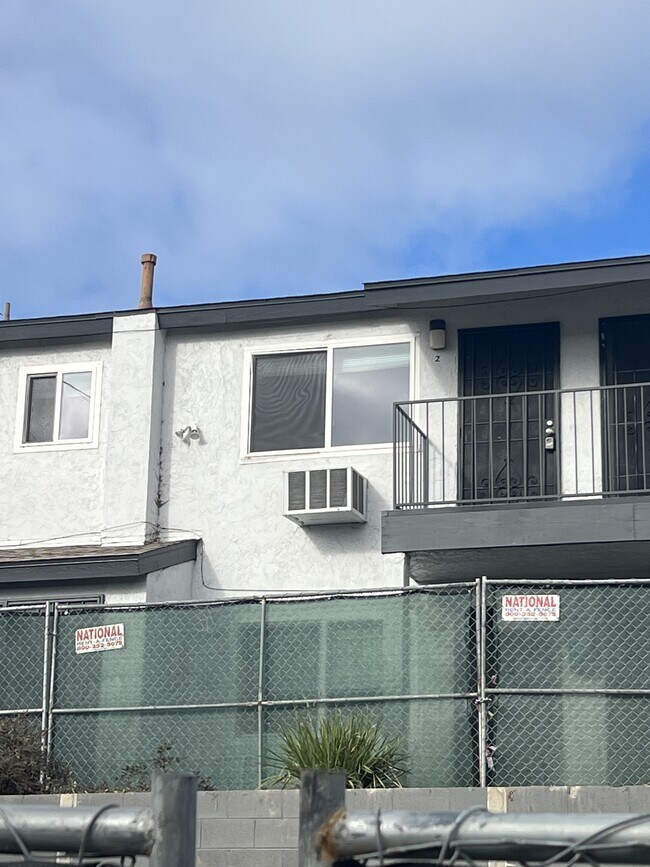 Building Photo - 3965 Logan Ave