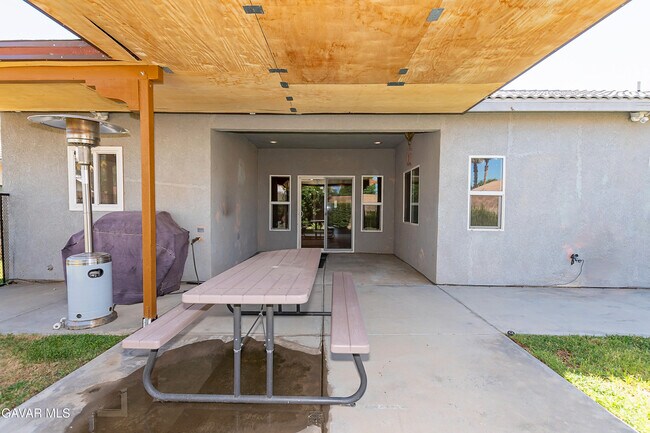 Building Photo - 43963 Glenraven Rd