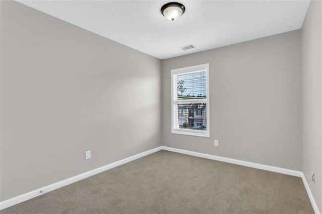 Building Photo - 1955 Durwood Ln