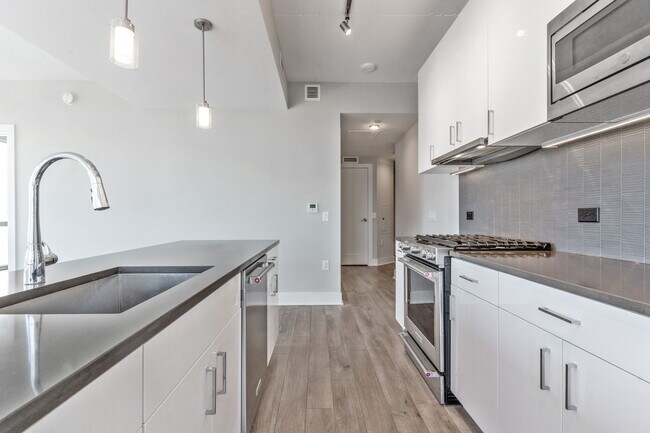 Building Photo - 88 V St SW