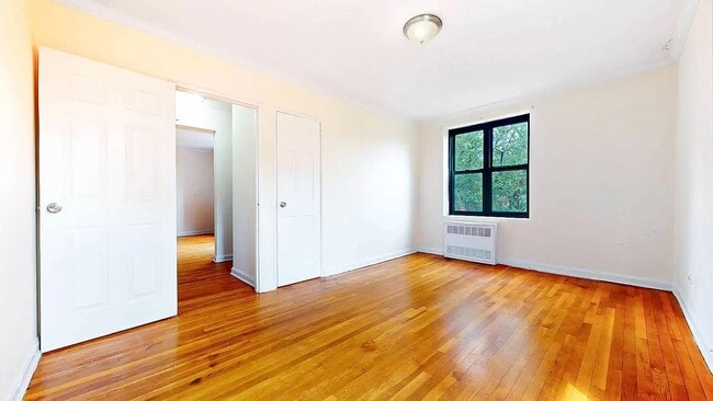 Building Photo - 4489 Broadway