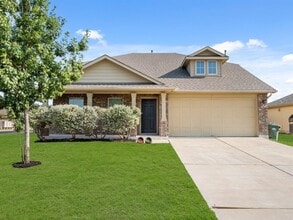 Building Photo - 303 Camellia Dr