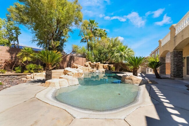 Building Photo - Beautiful Three Story, Five Bedroom Home with Lagoon Style Pool and Spa