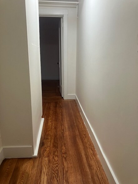 Building Photo - 437 Euclid Ave