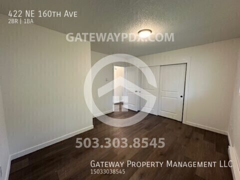 Building Photo - 422 NE 160th Ave
