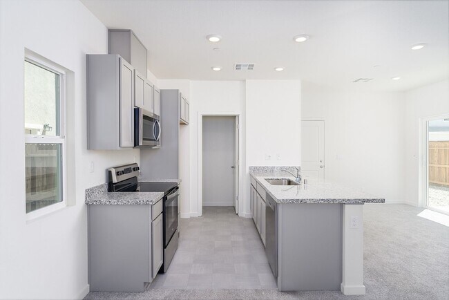 Building Photo - 1049 San Anselmo Ln