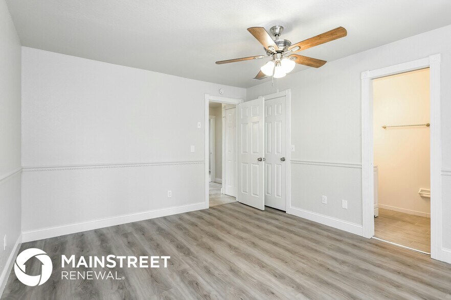 Building Photo - 931 Alameda Dr