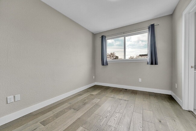 Building Photo - $3,145.95- 3 Bed, 3.5 Bath Townhome in Denver with Central AC and In Unit Laundry
