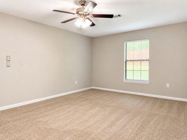 Building Photo - 8085 Talley Ann Dr