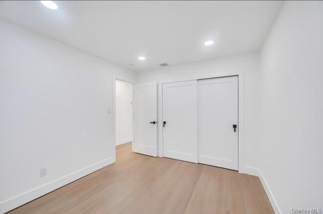 Building Photo - 29 Dillon Dr