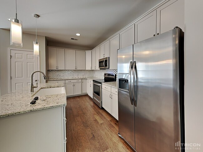 Building Photo - 1111 Westgate Dr