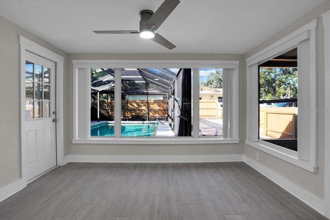 Building Photo - 1452 S Evergreen Ave