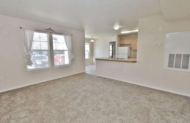 Building Photo - 11840 Cloverbrook Ln