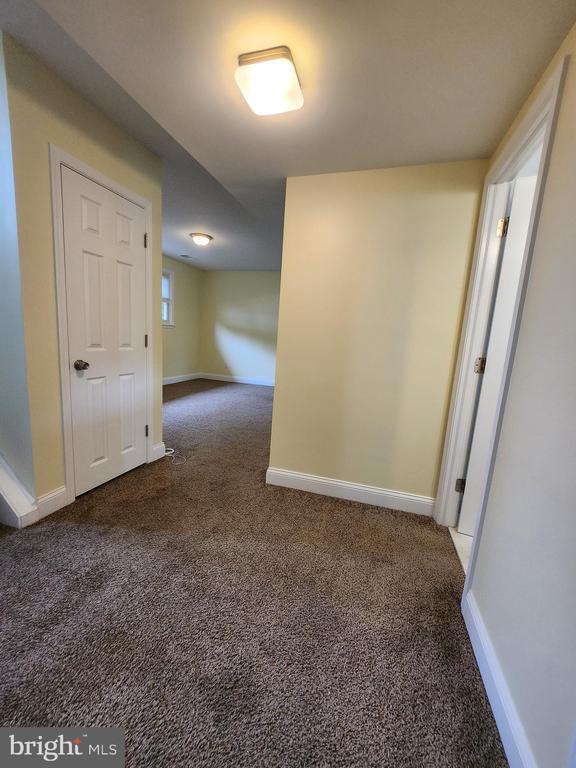 Building Photo - 2622 Boxwood Dr