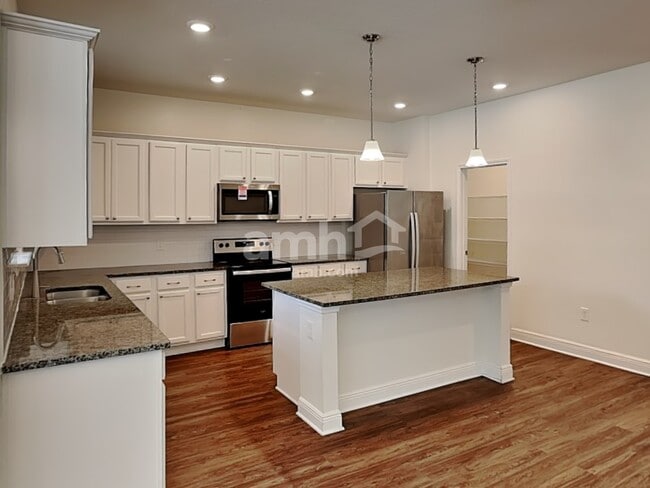 Building Photo - 761 Zarabrooke Ct