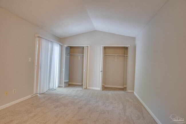 Building Photo - 3164 Cedarwood Village Ln