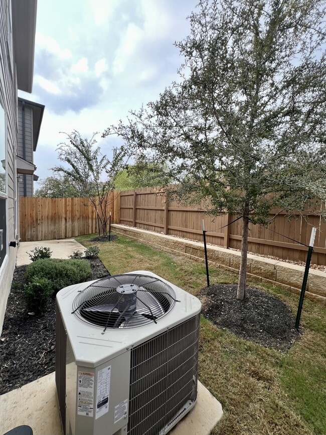 Building Photo - 14839 Vance Jackson Rd