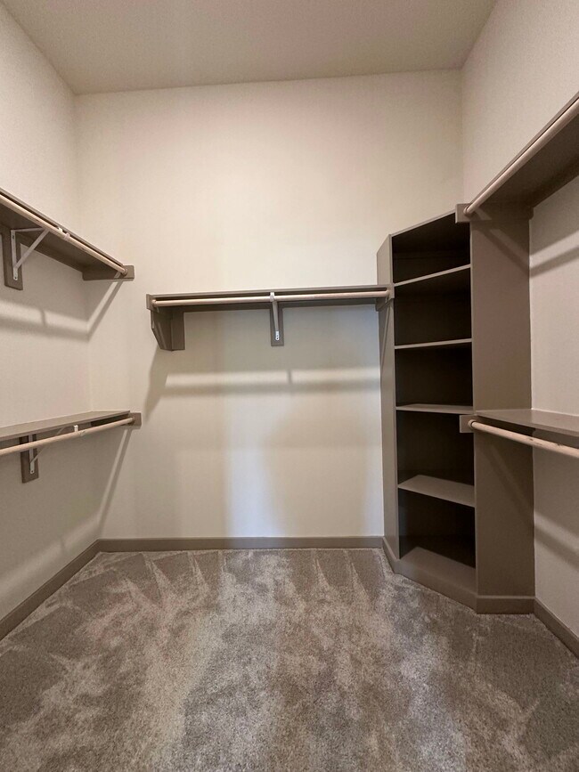 Building Photo - 5649 Bois D Arc Rd