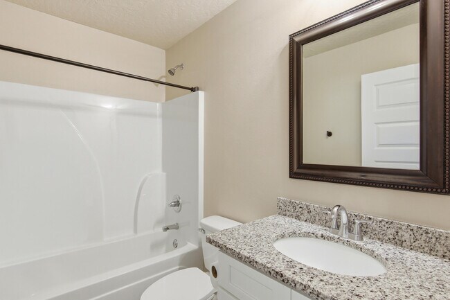 Building Photo - 2892 Chancery Ln