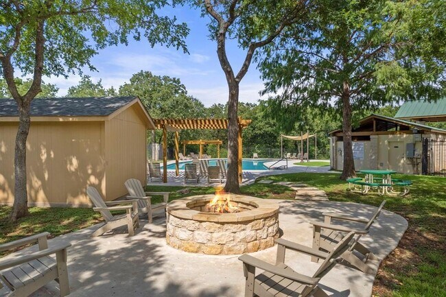 Building Photo - 2339 Berwick Dr