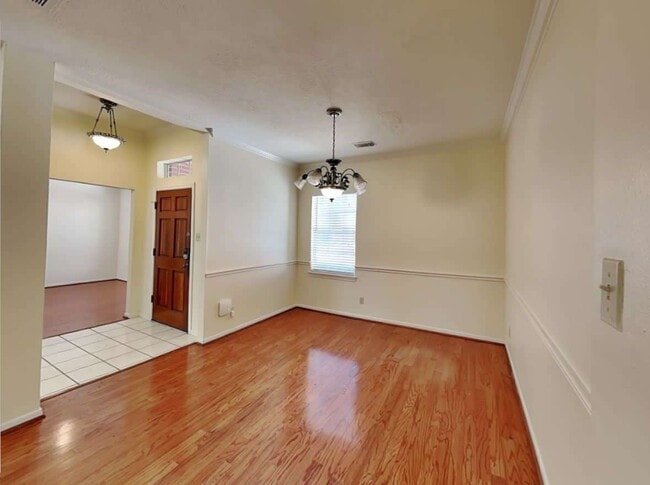 Building Photo - 16023 Mountain Shadows Dr