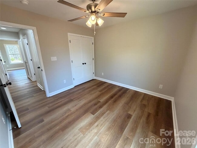 Building Photo - 1296 Micol Rd