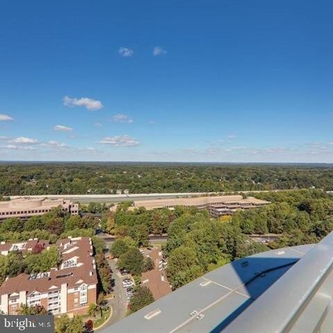 Building Photo - 8220 Crestwood Heights Dr