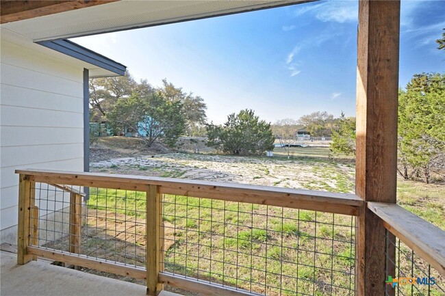 Building Photo - 1234 Clearcreek Dr