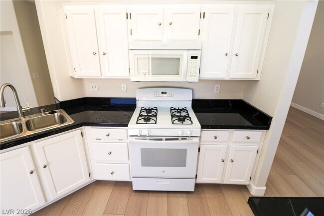 Building Photo - 9450 Spellman Ct