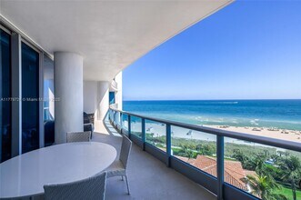 Building Photo - 5959 Collins Ave