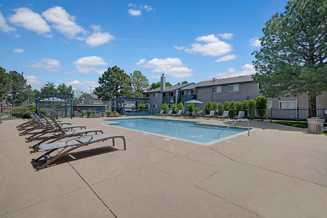Building Photo - Hampden Heights