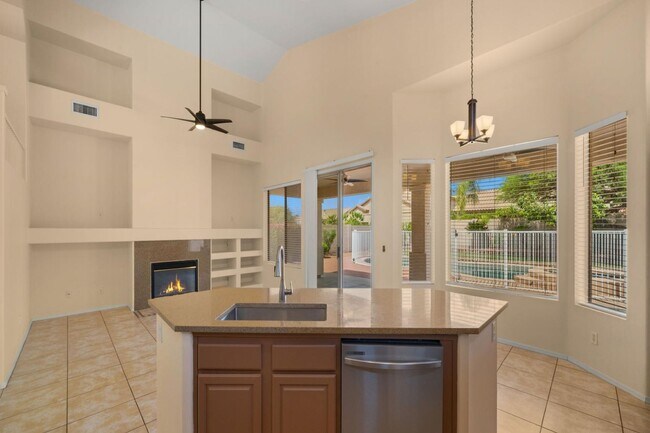 Building Photo - 7798 E Buteo Dr