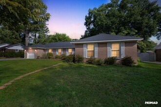 Building Photo - Spacious 4BR House in Fayetteville