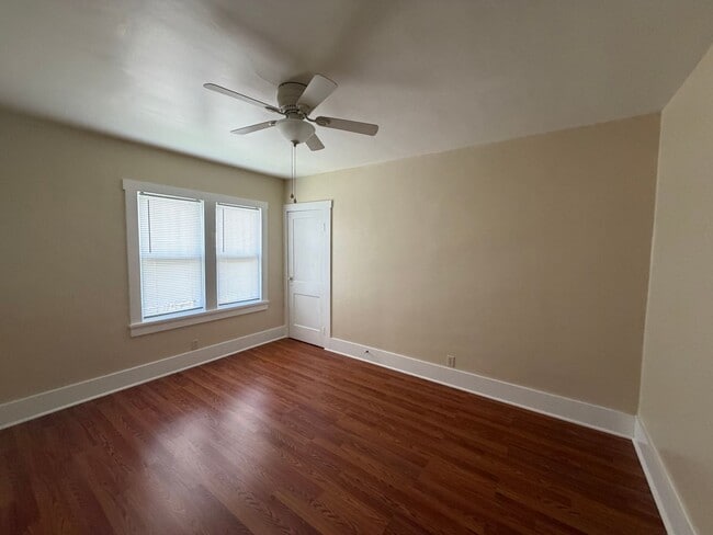 Building Photo - Adorable 2 bedroom 1 bathroom for rent