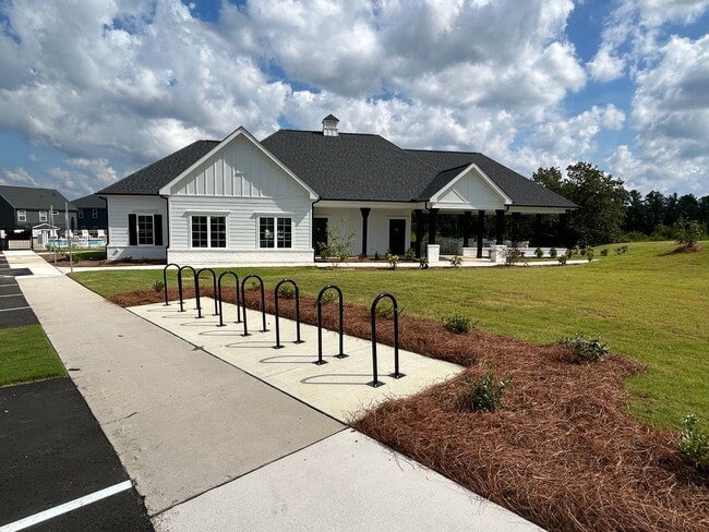 Building Photo - NEW 4 bed/3.5 bath townhome for rent in Apex