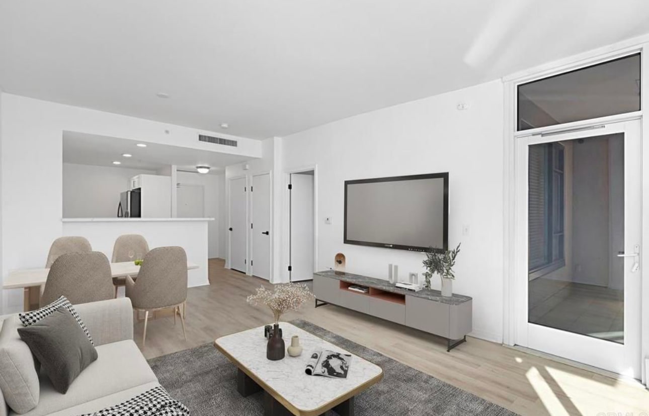 Building Photo - 530 K St