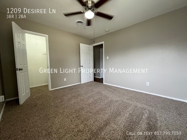Building Photo - 1209 Desiree Ln