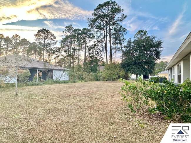 Building Photo - 10 Ryall Ln