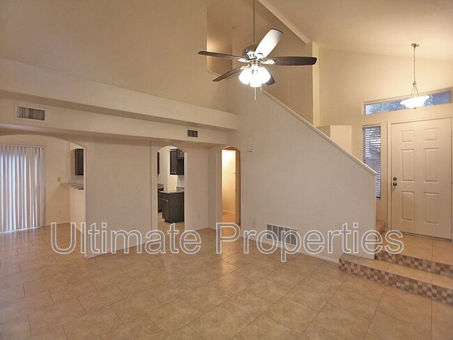 Building Photo - 15212 N 90th Ave